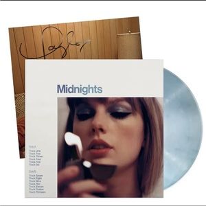 Blue Moonstone Vinyl with signed photograph includes stars